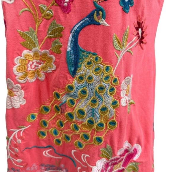 Johnny Was XS Embroidered Celina Tank Top Raw Edge V-Neck Peacock Floral Coral - Picture 4 of 14
